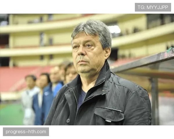 诺维奇青年球员近期表现稳健,迎来一线队上位机会 诺维奇青年球员近期表现稳健,迎来一线队上位机会